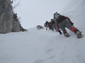 09 Tutti in fila